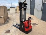 Apilador Eléctrico AC15 – Seminuevo | Linde / Heli