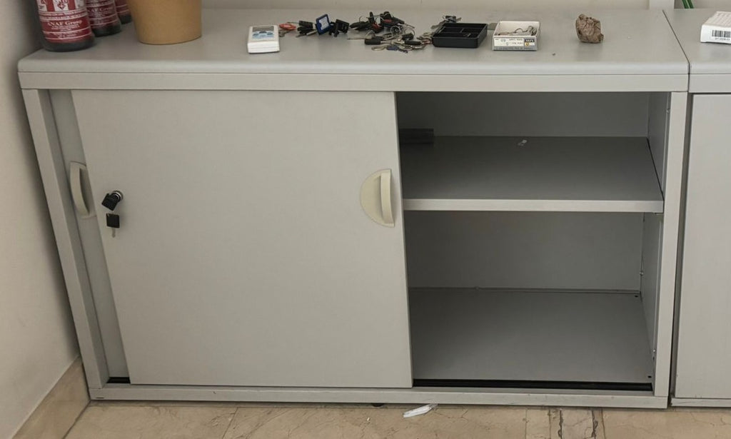 Armario Bajo de Oficina 2 Puertas Gris 87x43cm