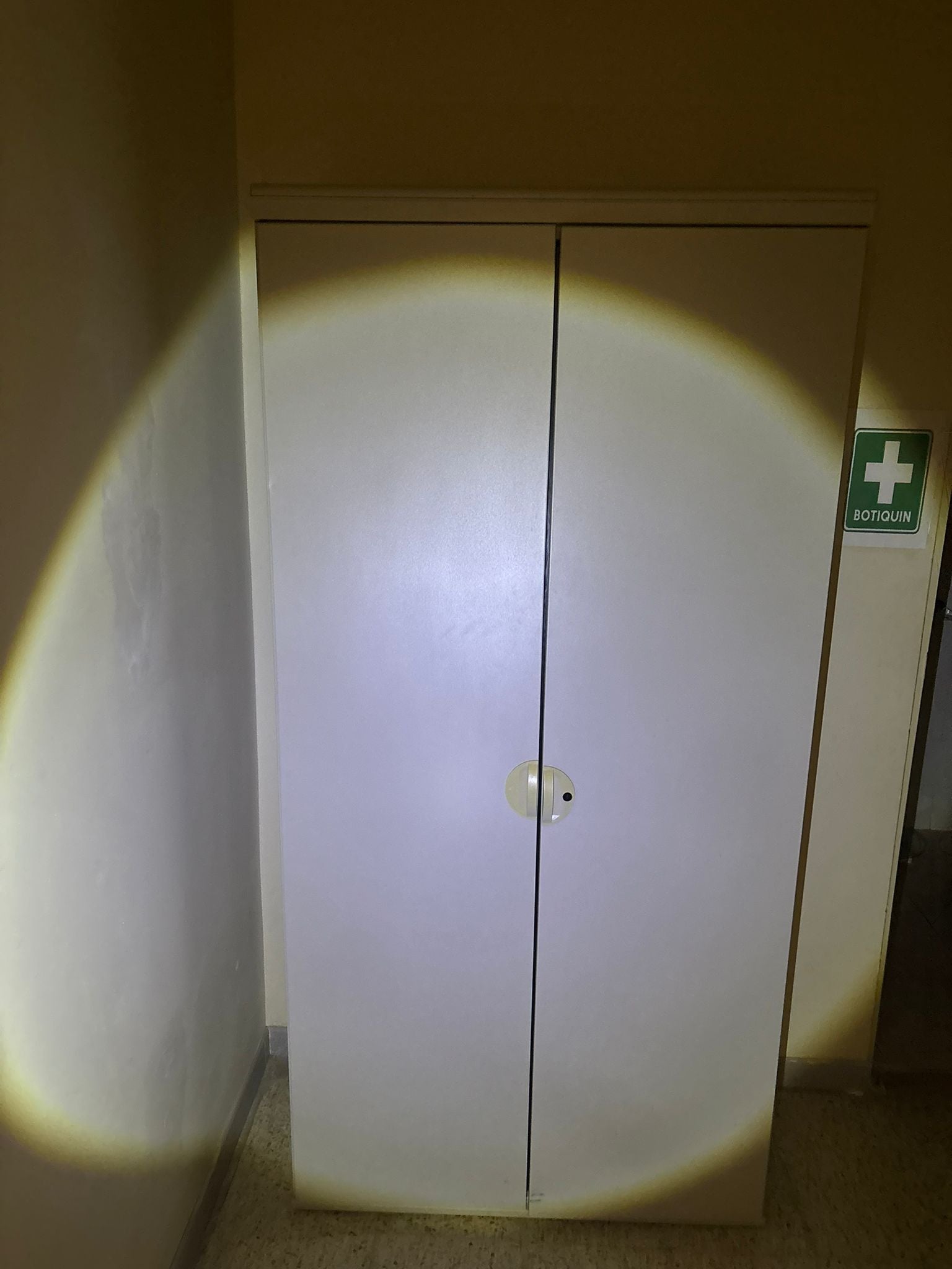 Armario Oficina Ancho Especial 100cm - Gran Capacidad