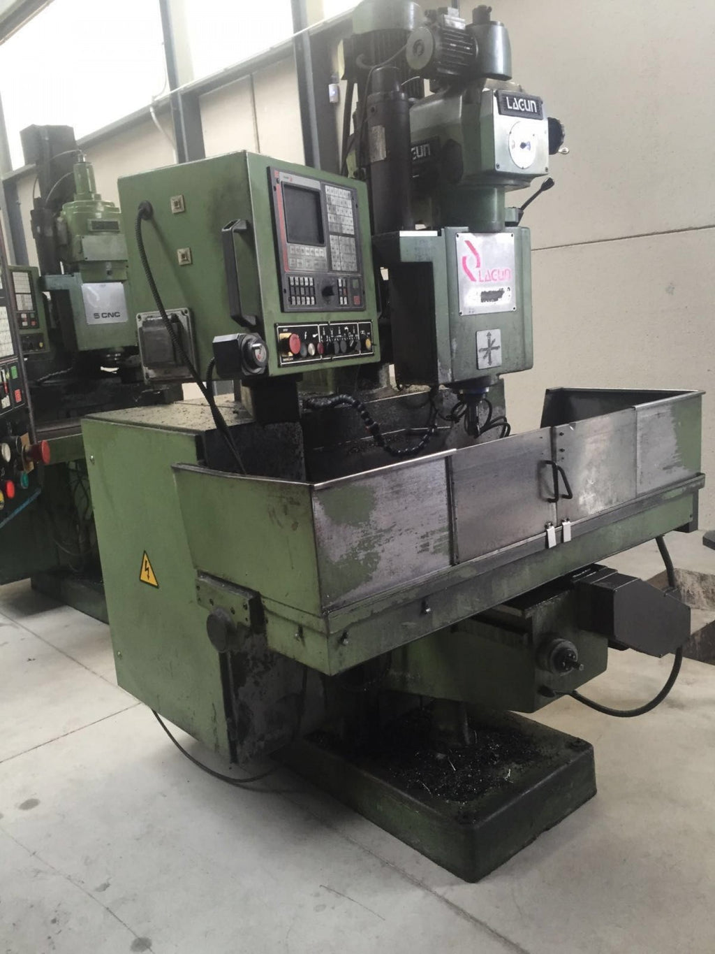 FRESADORA TORRETA LAGUN FTV3 CNC