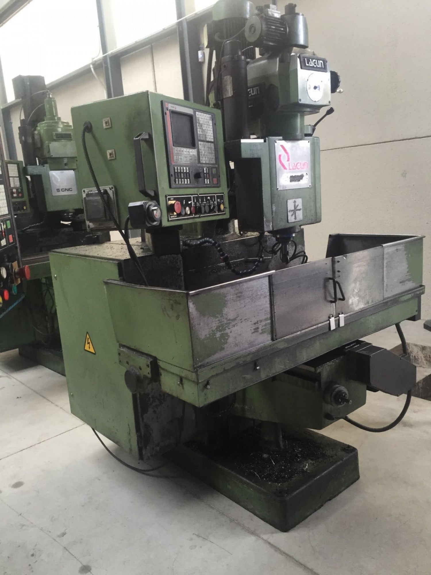 FRESADORA TORRETA LAGUN FTV3 CNC