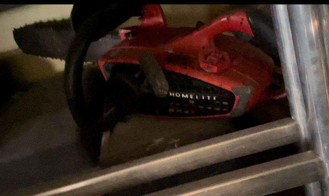 Motosierra Homelite profesional gasolina con espada y cadena