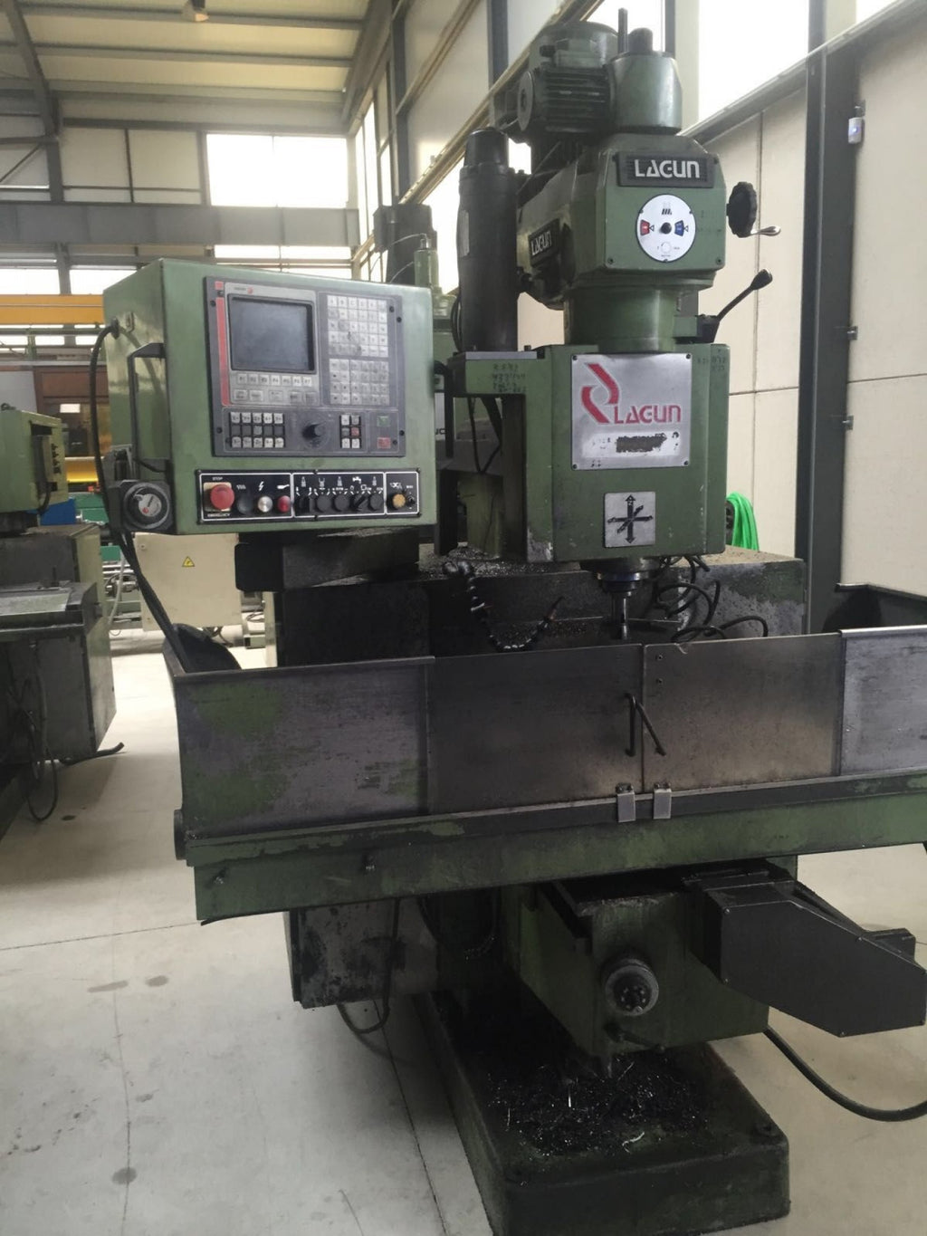 FRESADORA TORRETA LAGUN FTV3 CNC