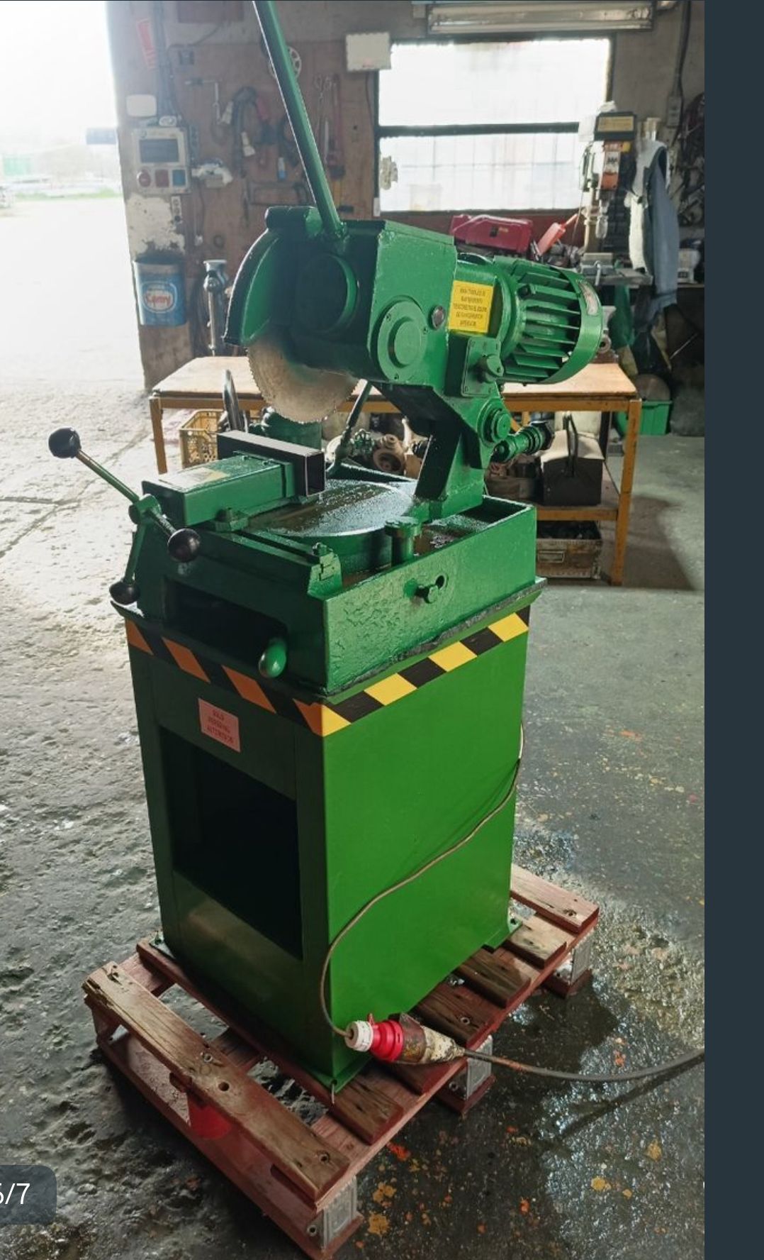 Sierra Tronzadora Industrial para Metal con Sistema de Taladrina