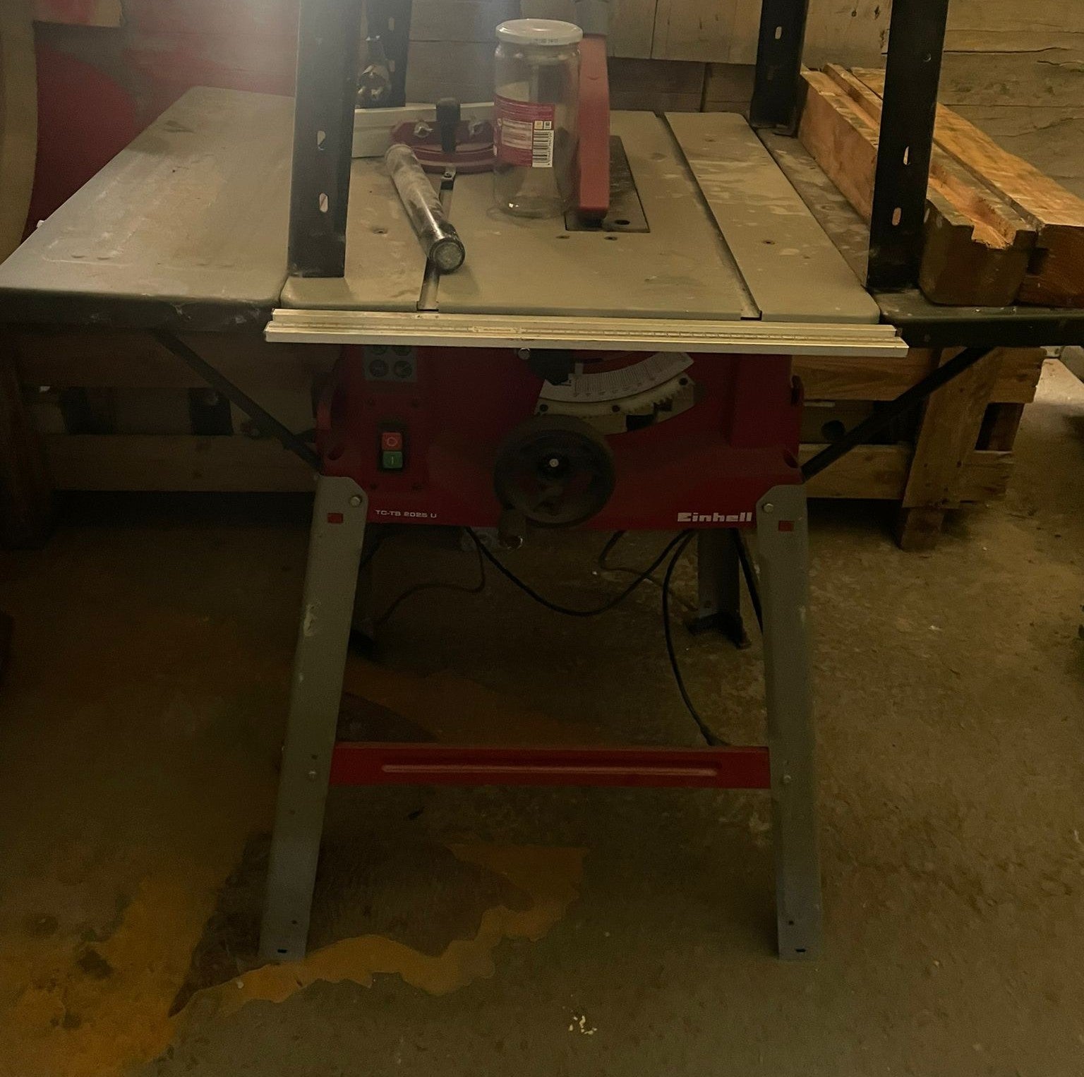 Sierra circular de mesa Einhell TC-TS 2025 U 2000W profesional