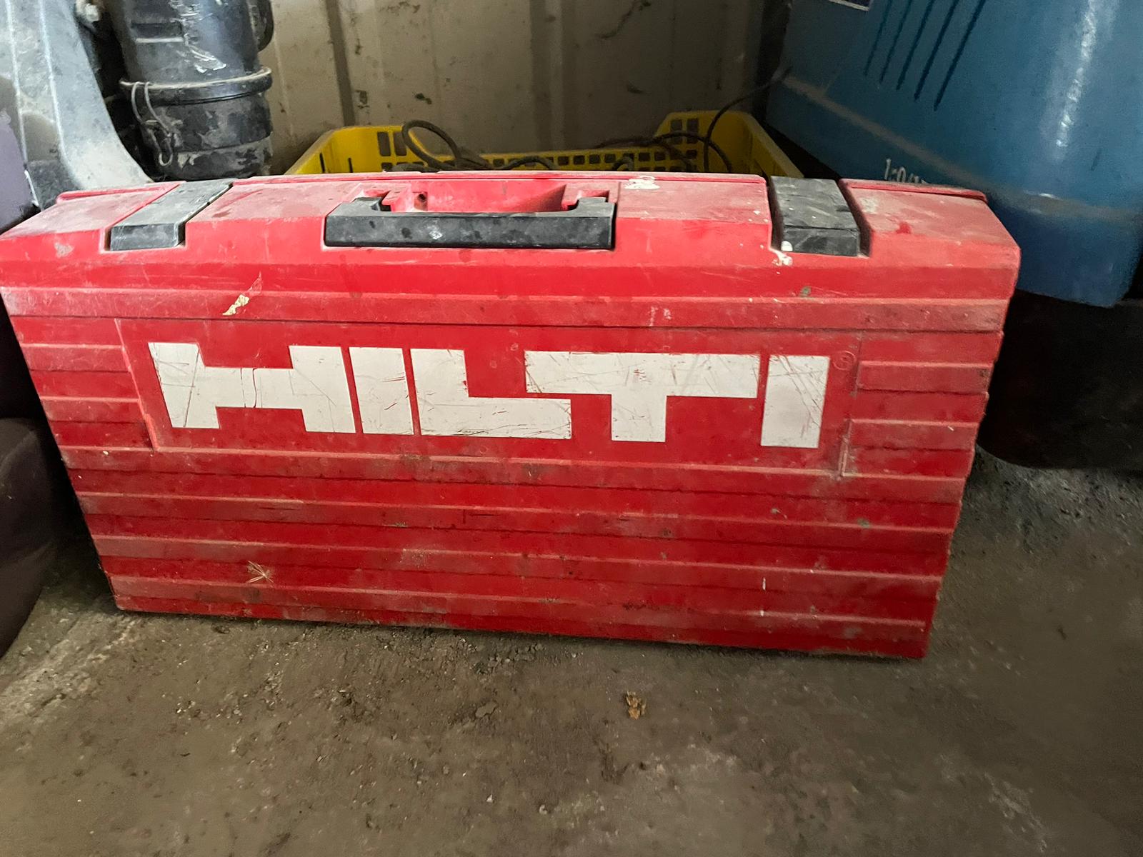 Martillo demoledor Hilti TE 805 con maletín