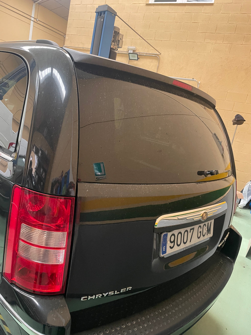 Chrysler Grand Voyager monovolumen premium 7 plazas interior beige