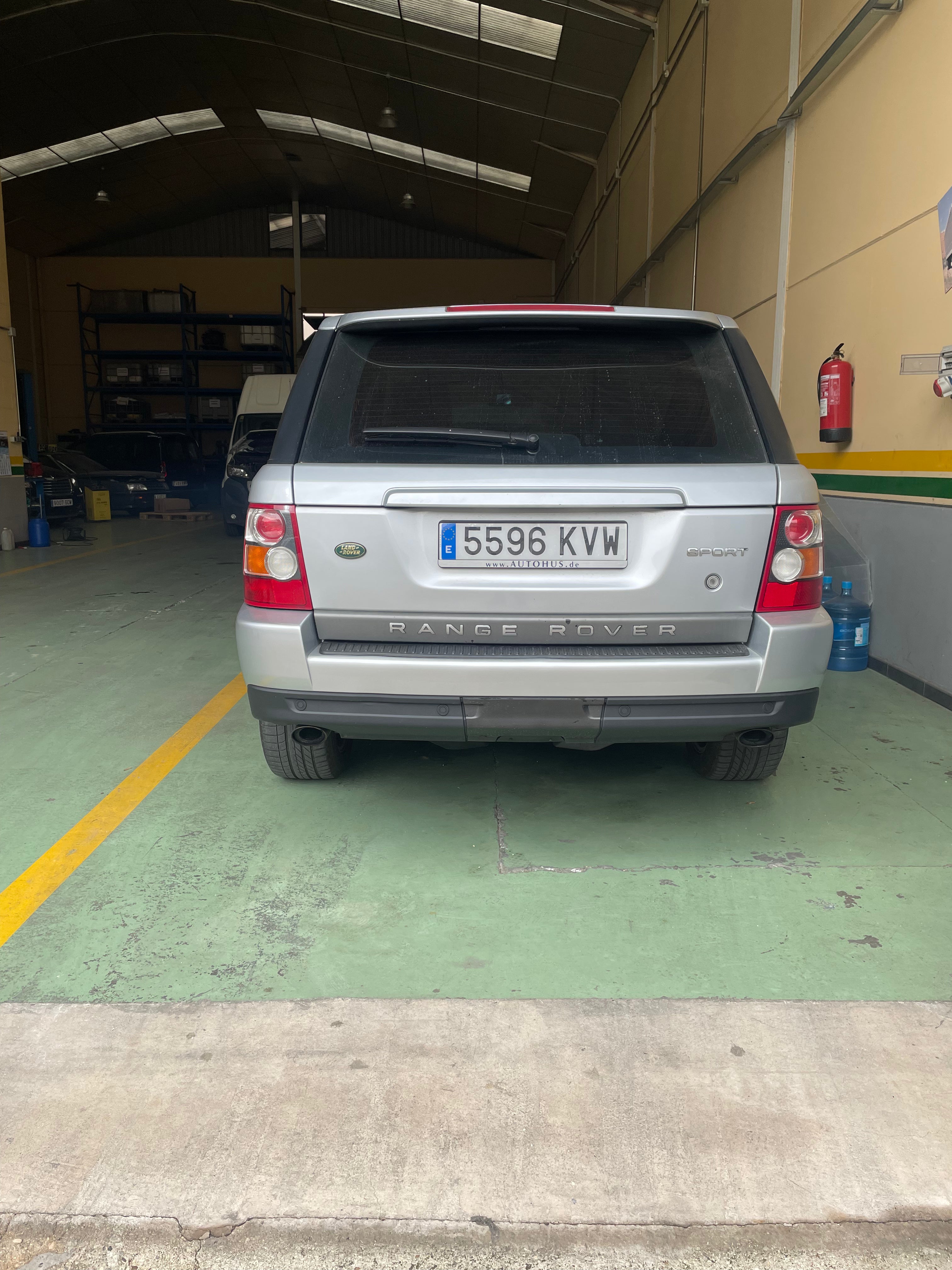 Range Rover Sport 2011 SUV premium blanco llantas deportivas