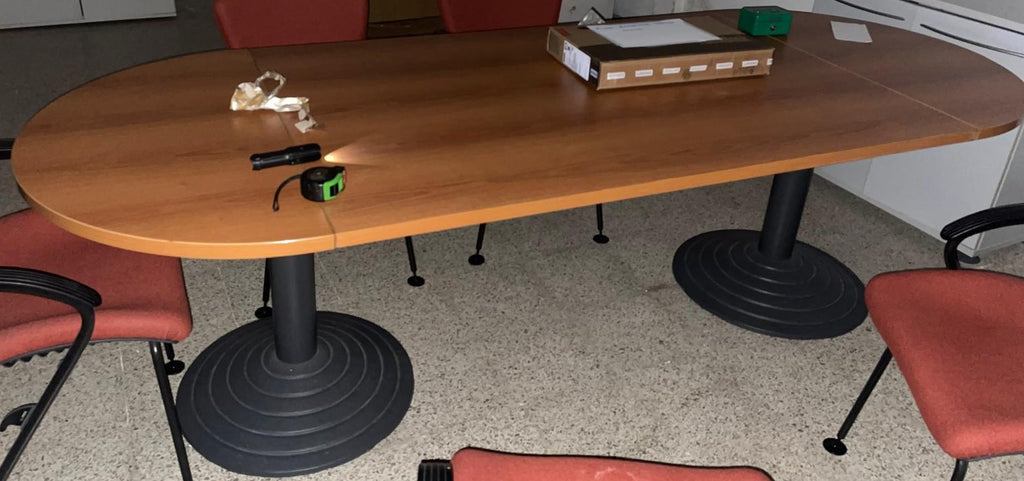 Mesa de Juntas Profesional 253cm - Capacidad 10 Personas