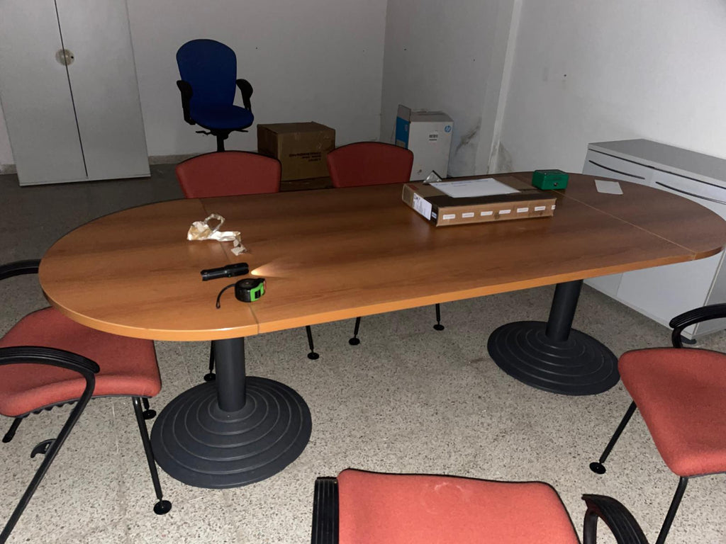 Mesa de Juntas Profesional 253cm - Capacidad 10 Personas