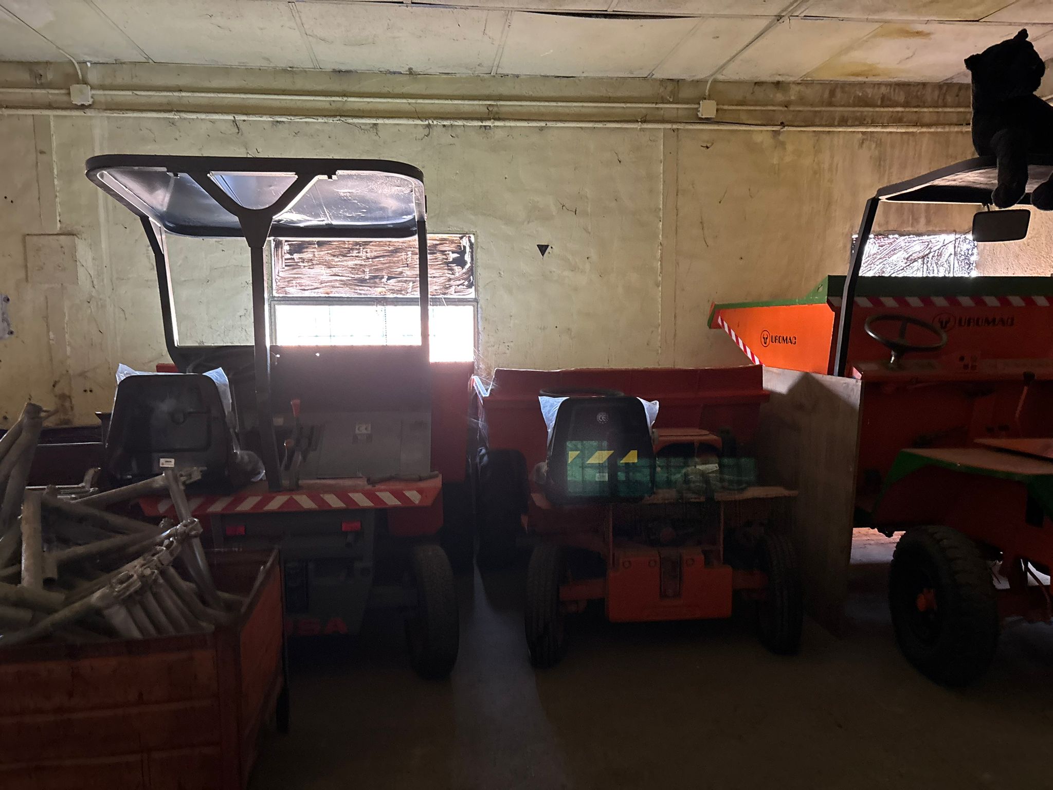 Lote de 3 dumpers UROMAC profesionales para obra