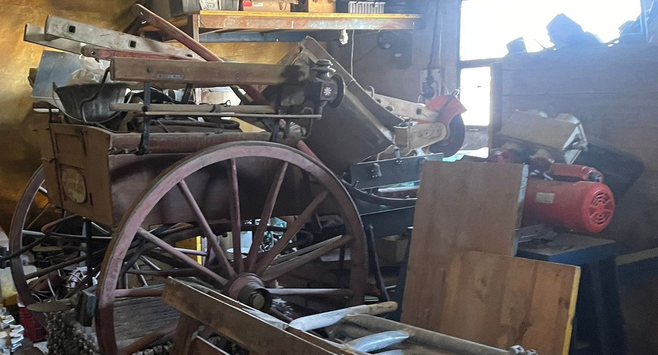 Carro de madera antiguo Chozas y Canales