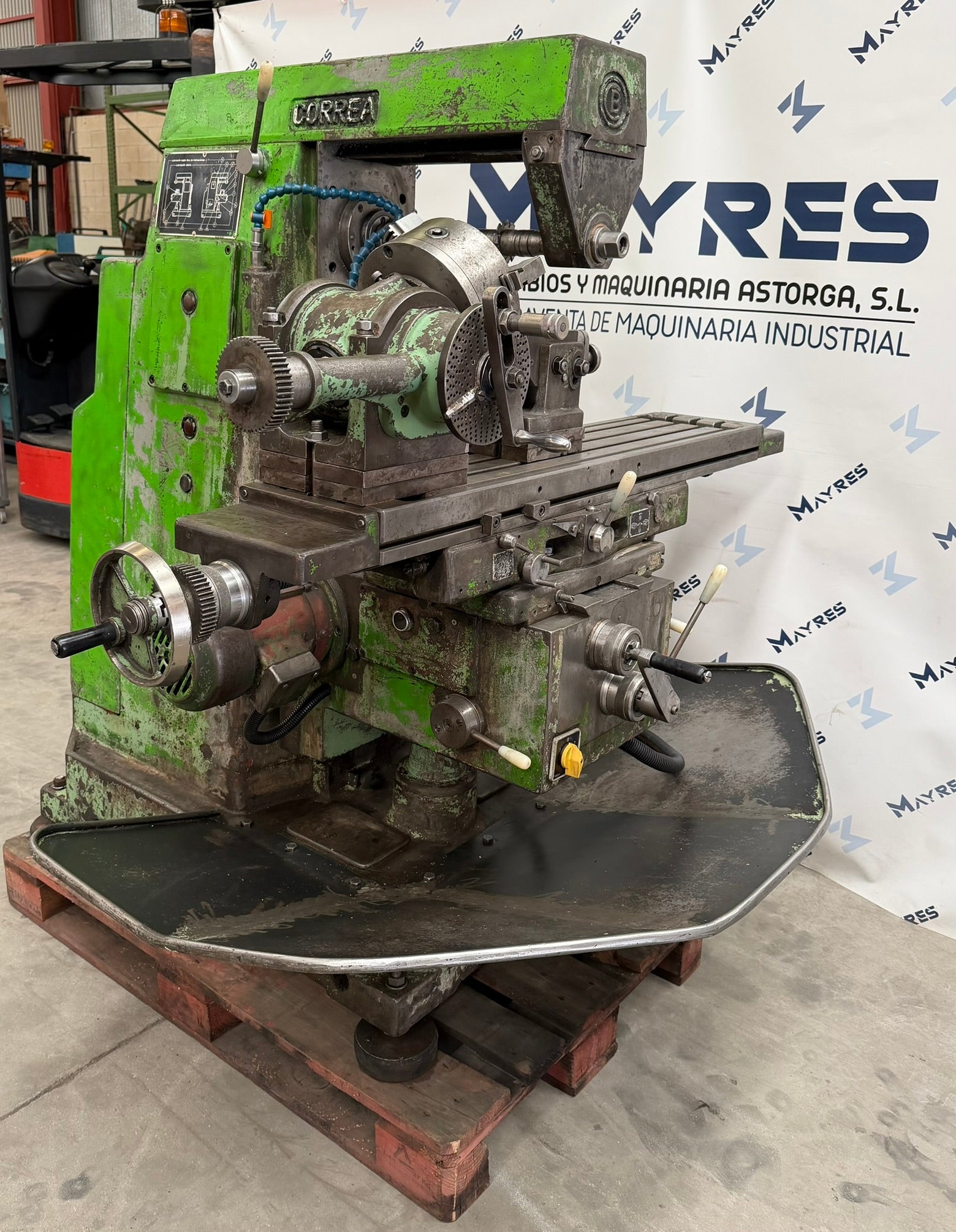 Fresadora universal CORREA F1UR