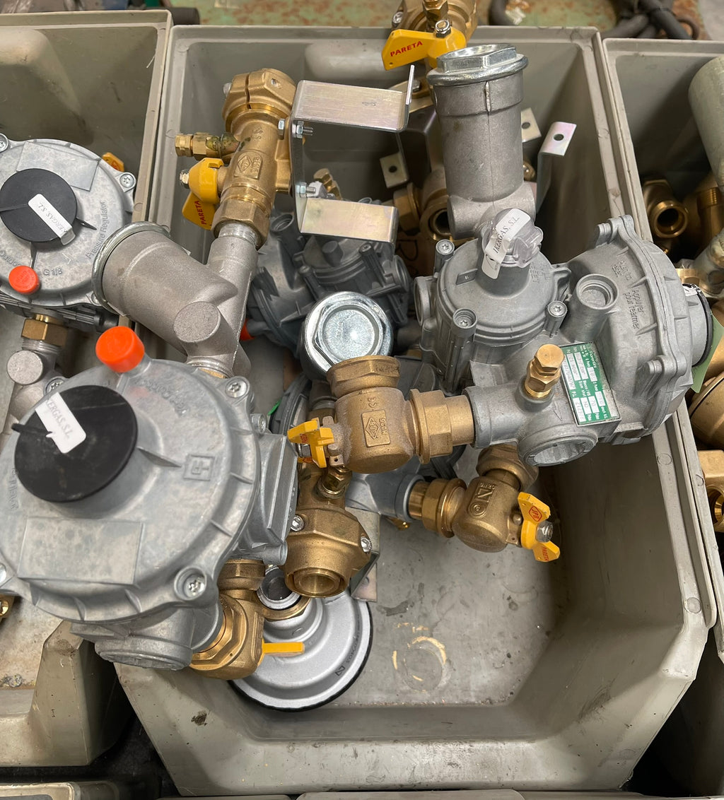 Lote accesorios para instalaciones de gas