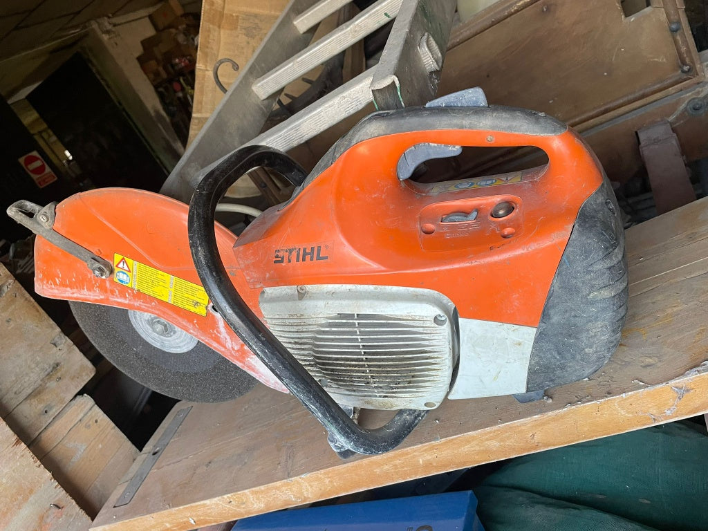 Tronzadora STIHL profesional gasolina para corte de metal y hormigón