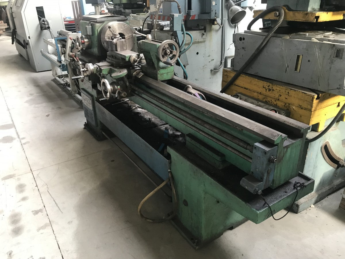Torno JASHONE M-215-E