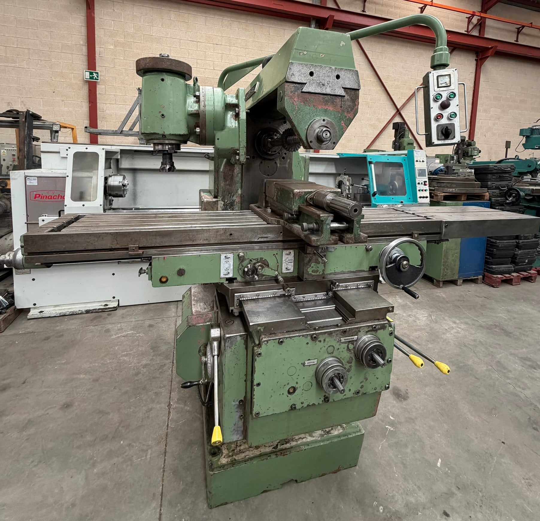 Fresadora universal LAGUN FU4-L