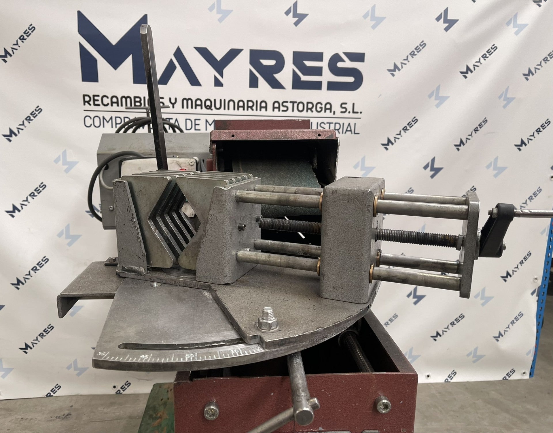 Lijadora de banda MULTI TOOL GU-150-2H