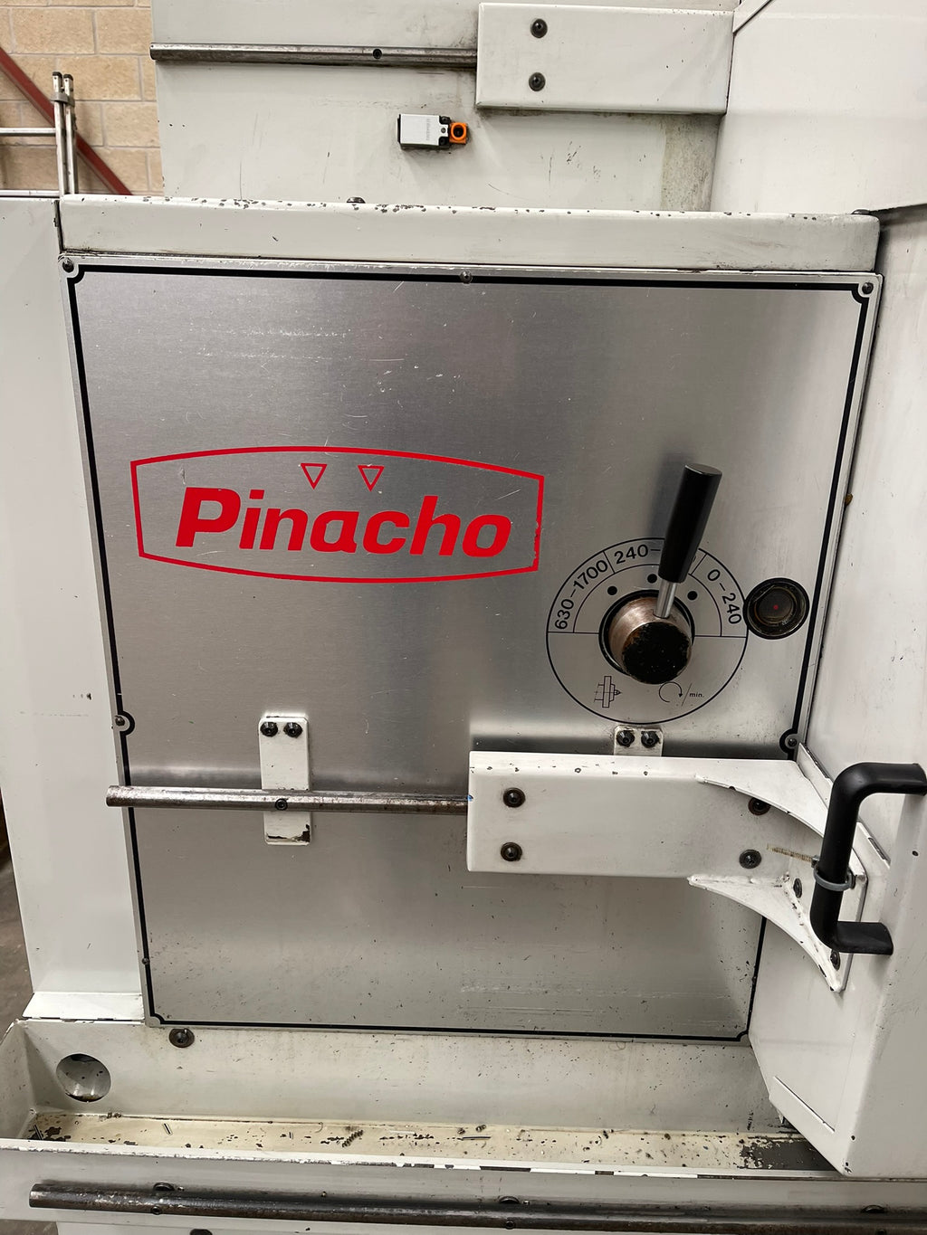 Torno CNC PINACHO SMART TURN 260/3000