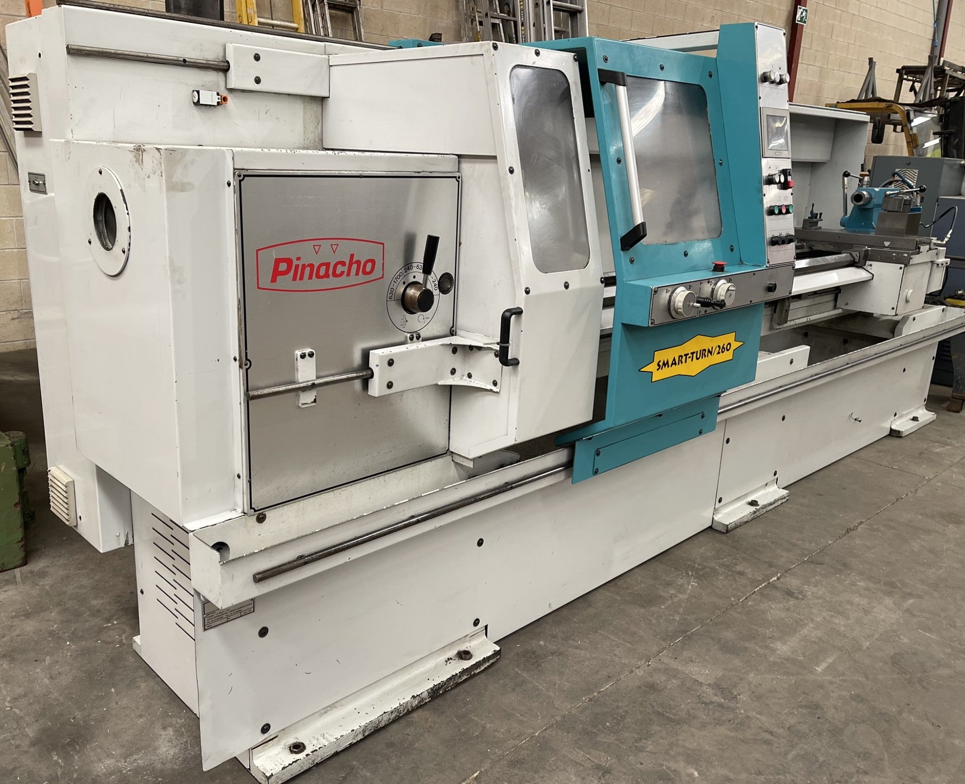 Torno CNC PINACHO SMART TURN 260/3000