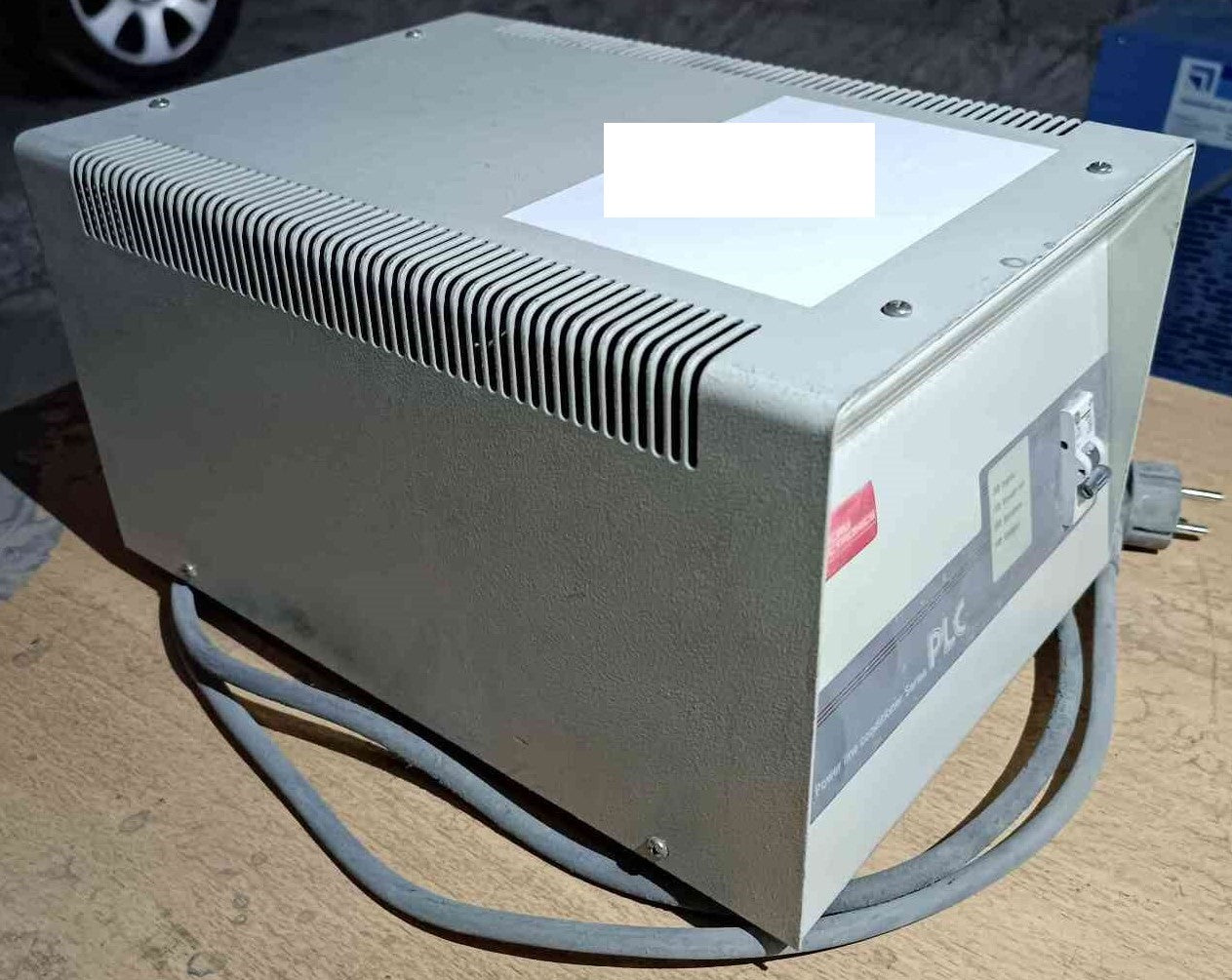 Estabilizador de tensión electrónico SALICRU RE-609-2T