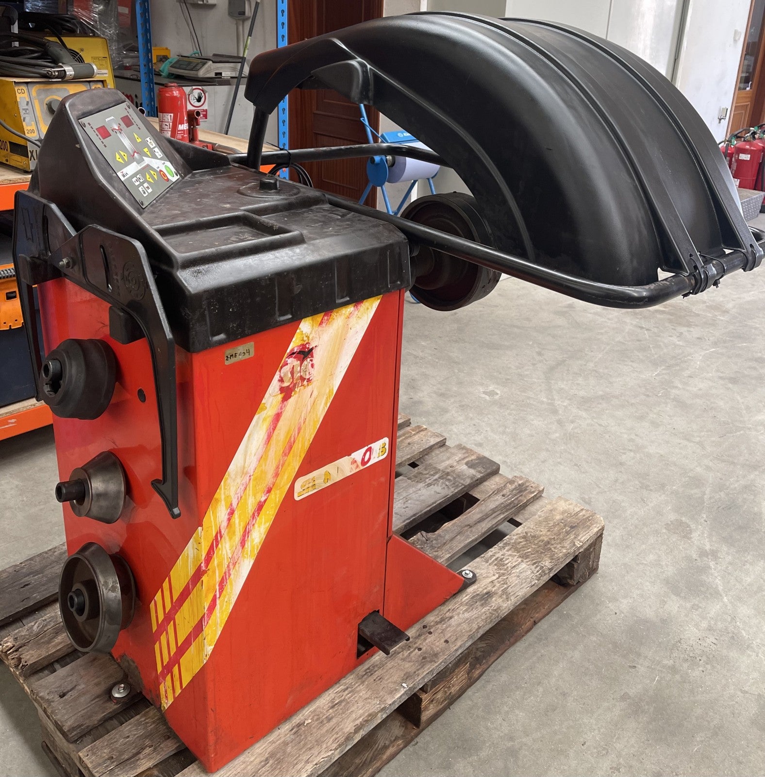 Equilibradora de ruedas SICAM SBM 50-S