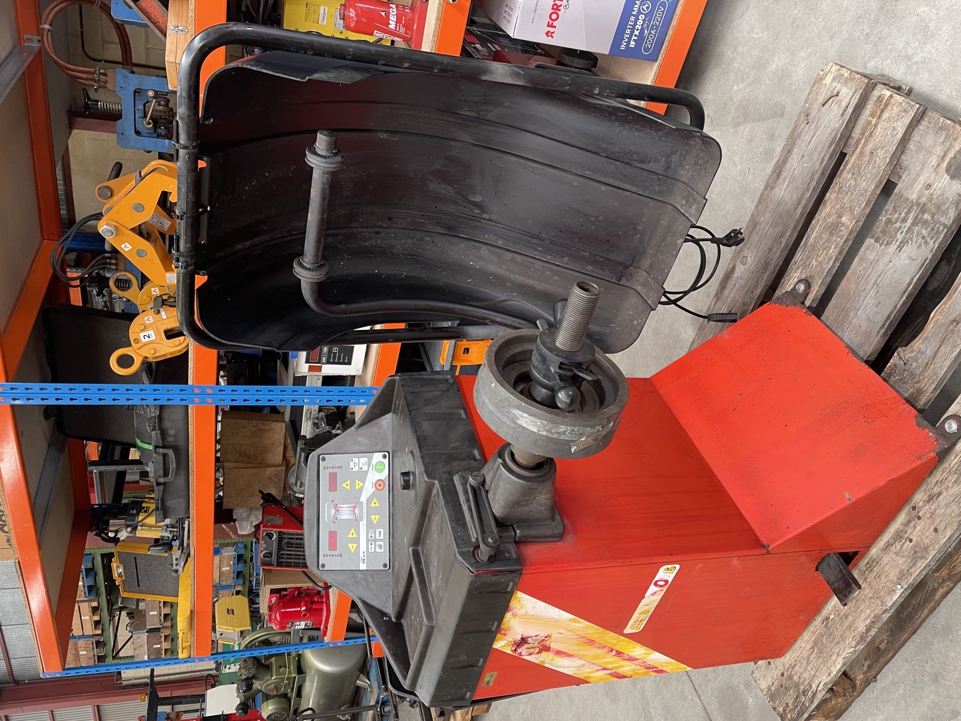 Equilibradora de ruedas SICAM SBM 50-S