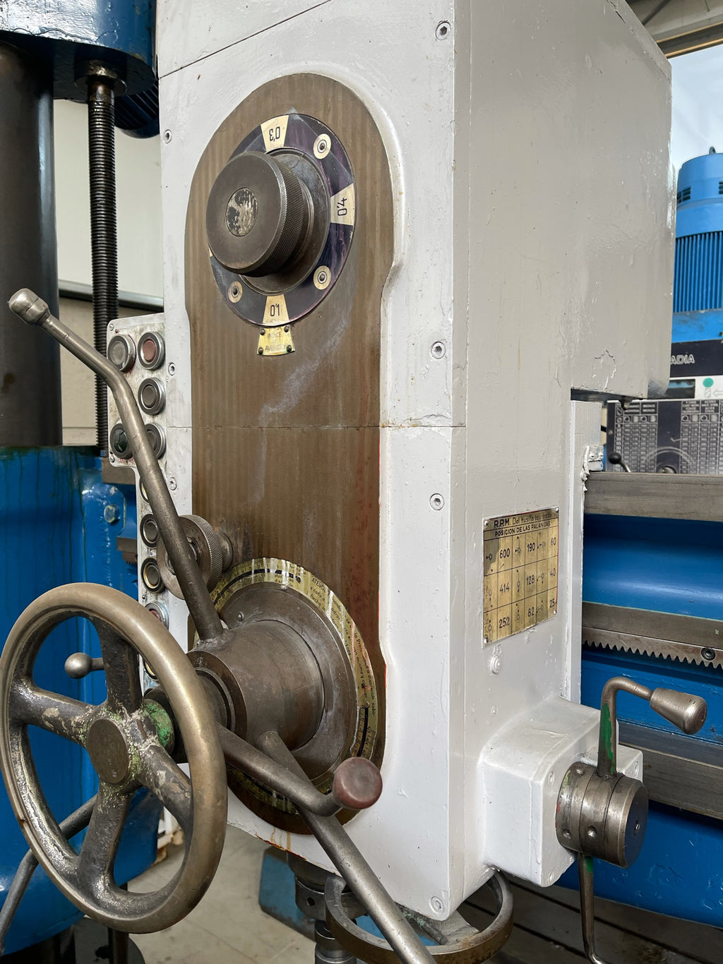Taladro Radial TAGO 1200 x 60