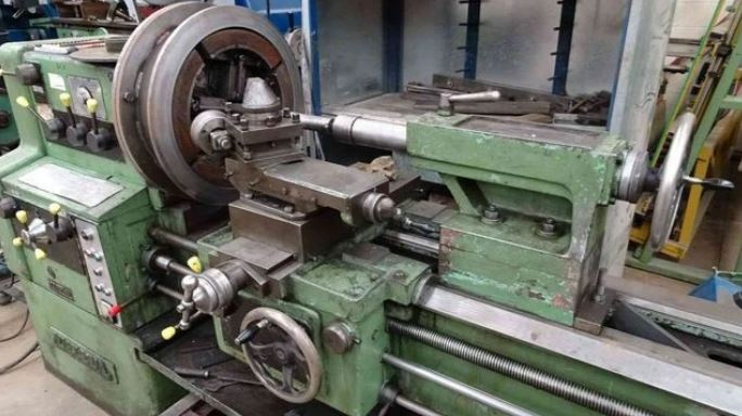 Torno VICTORIA M-600